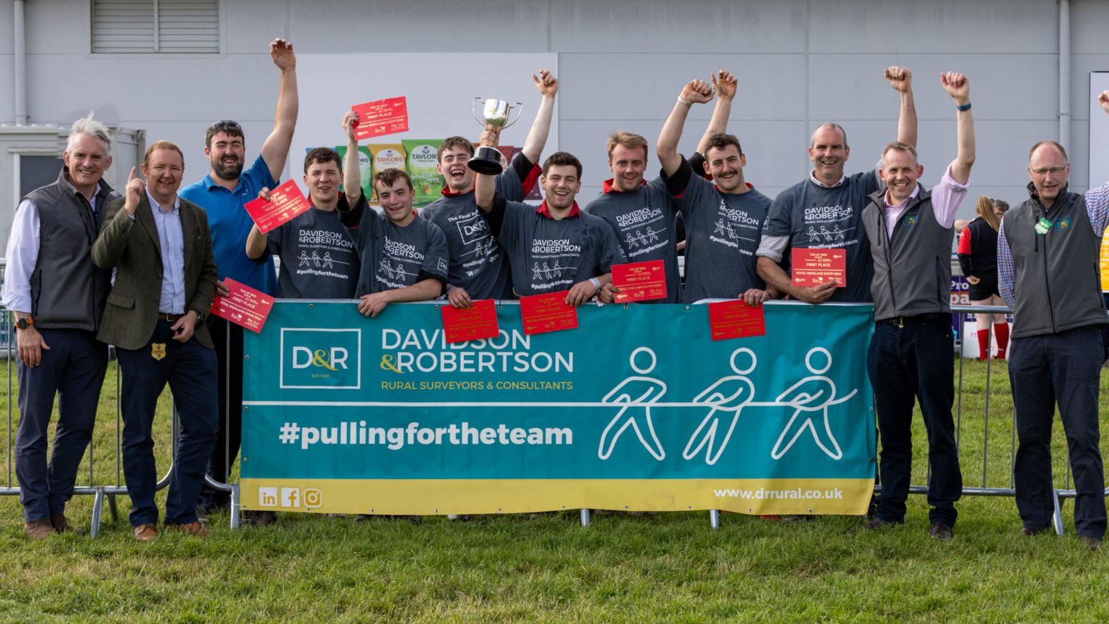 SAYFC Tug of war competition Royal Highland Show 2024 men's winners Biggar YFC, Lanarkshire with event sponsor Davidson & Robertson