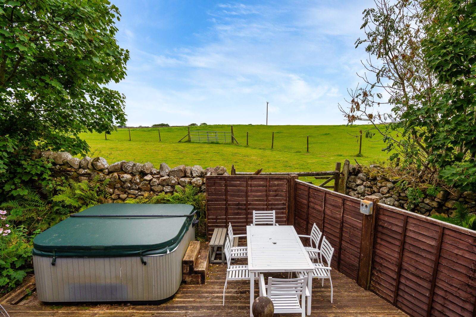 Foldgate Farmhouse - Image 13