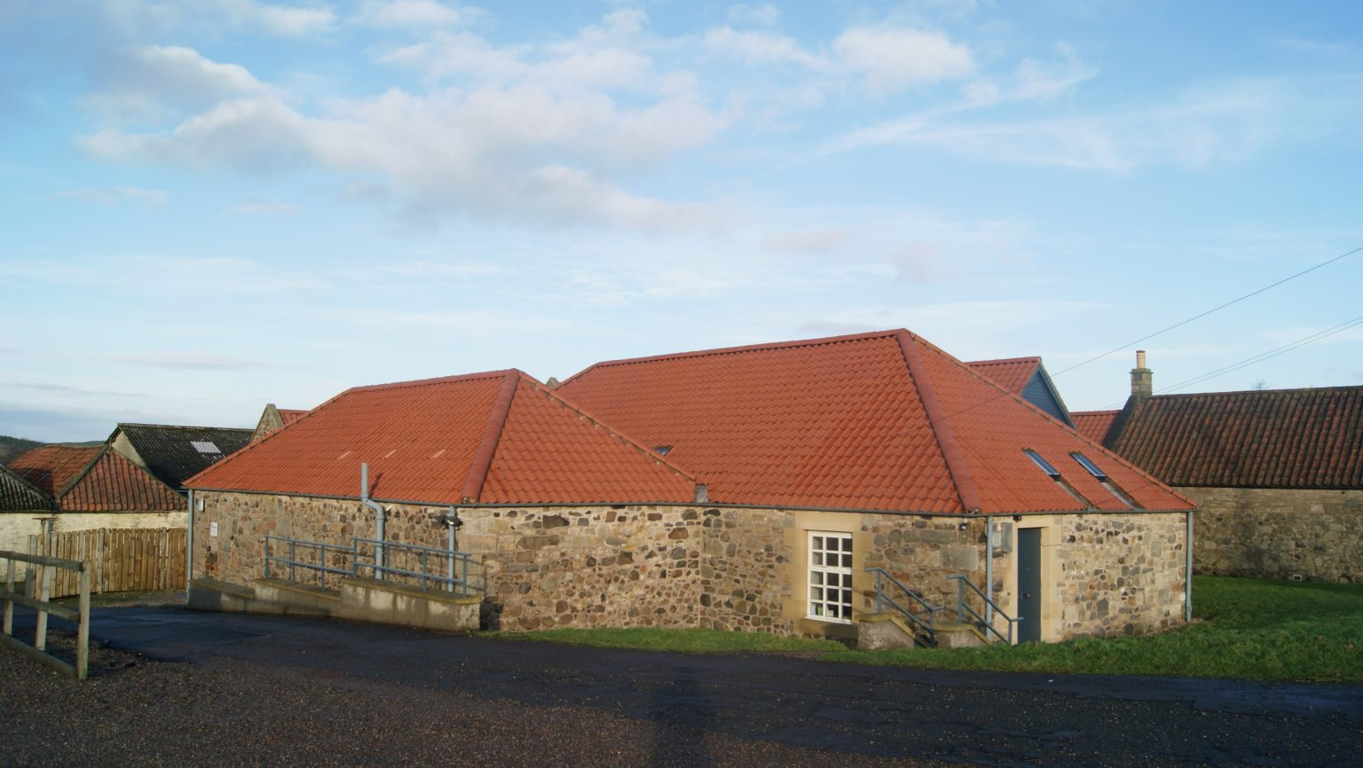 Office Units 6 & 7, West Philpstoun - Image 3