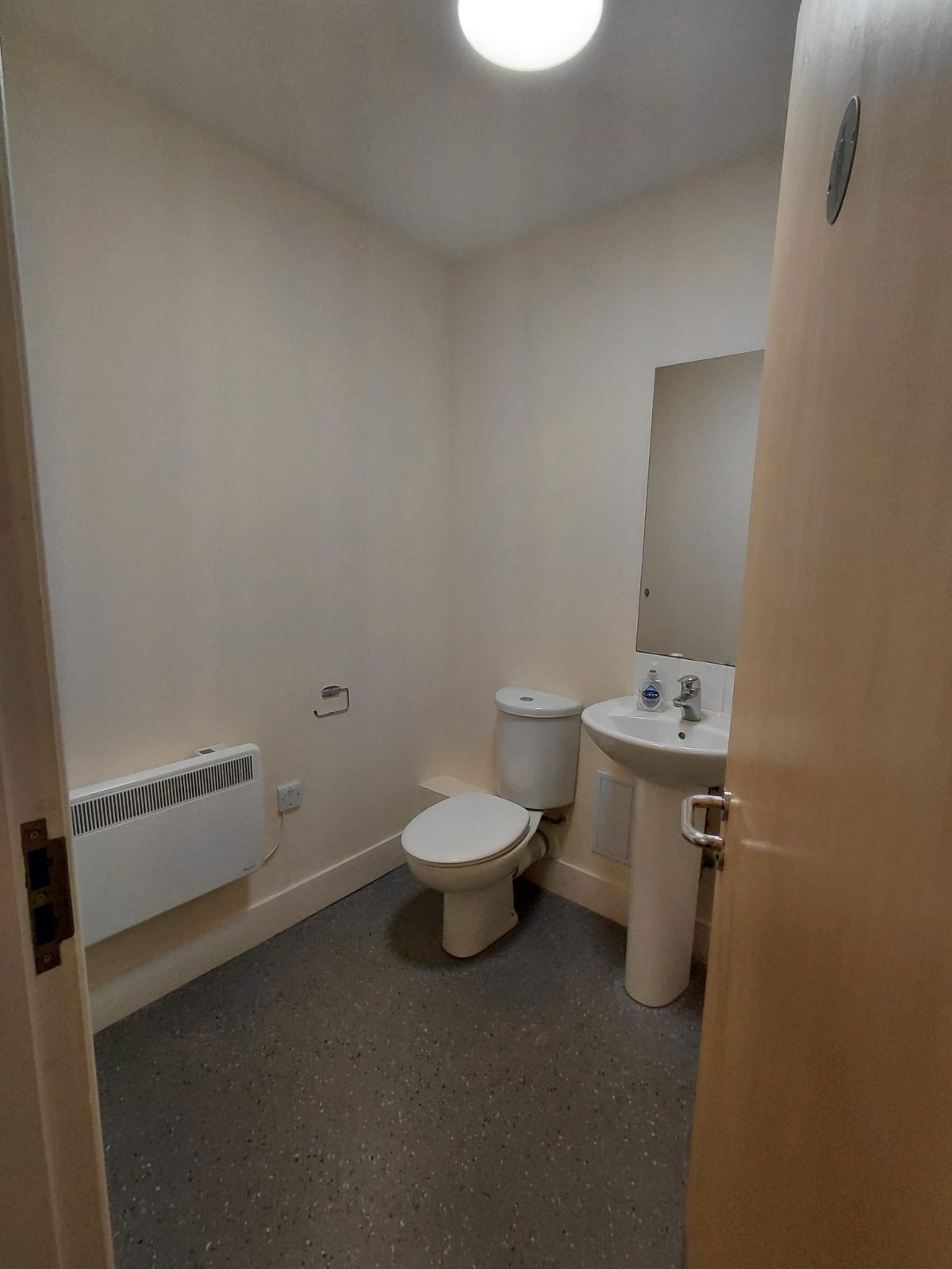 Office Units 6 & 7, West Philpstoun - Image 13