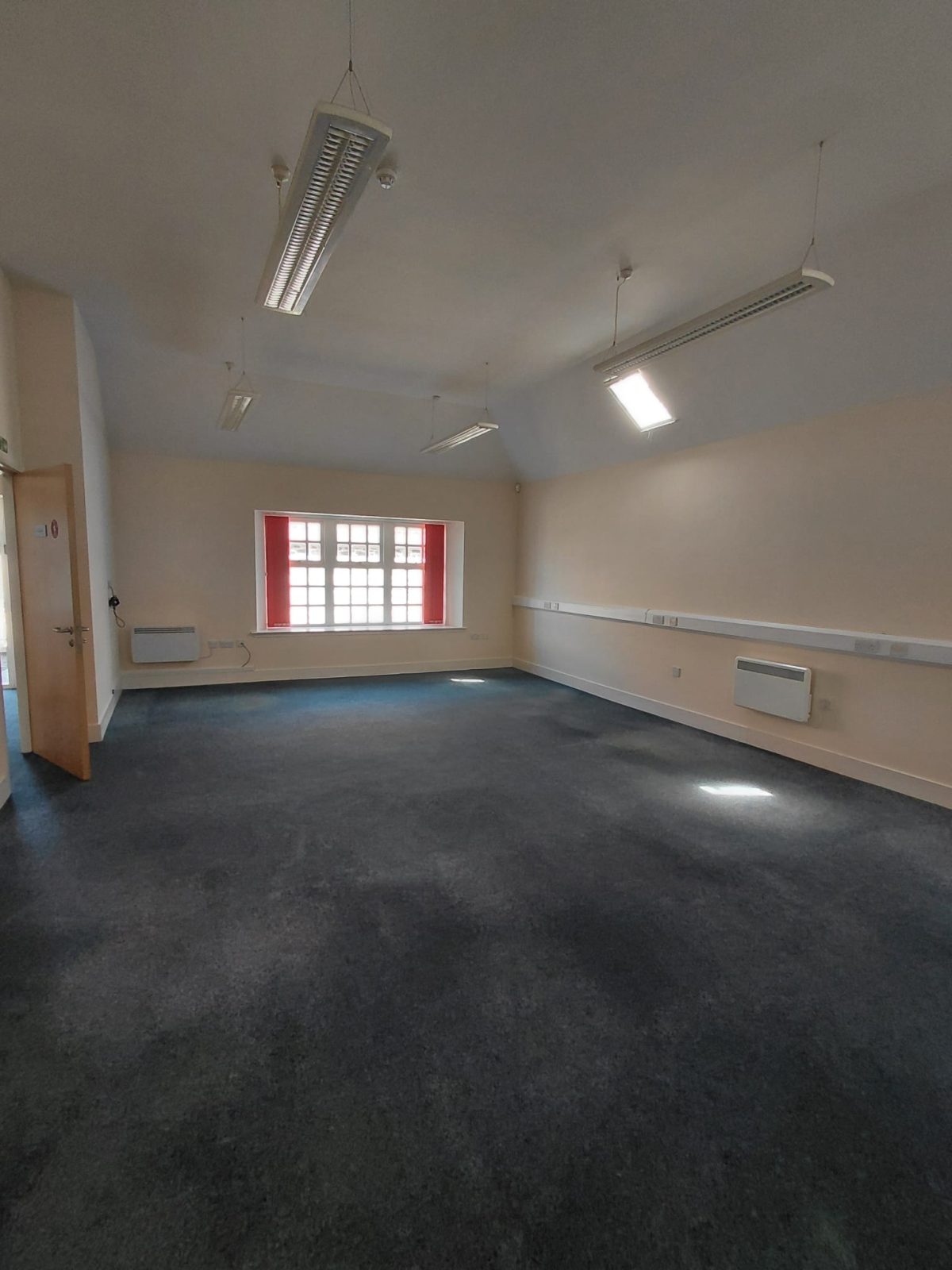 Office Units 6 & 7, West Philpstoun - Image 5