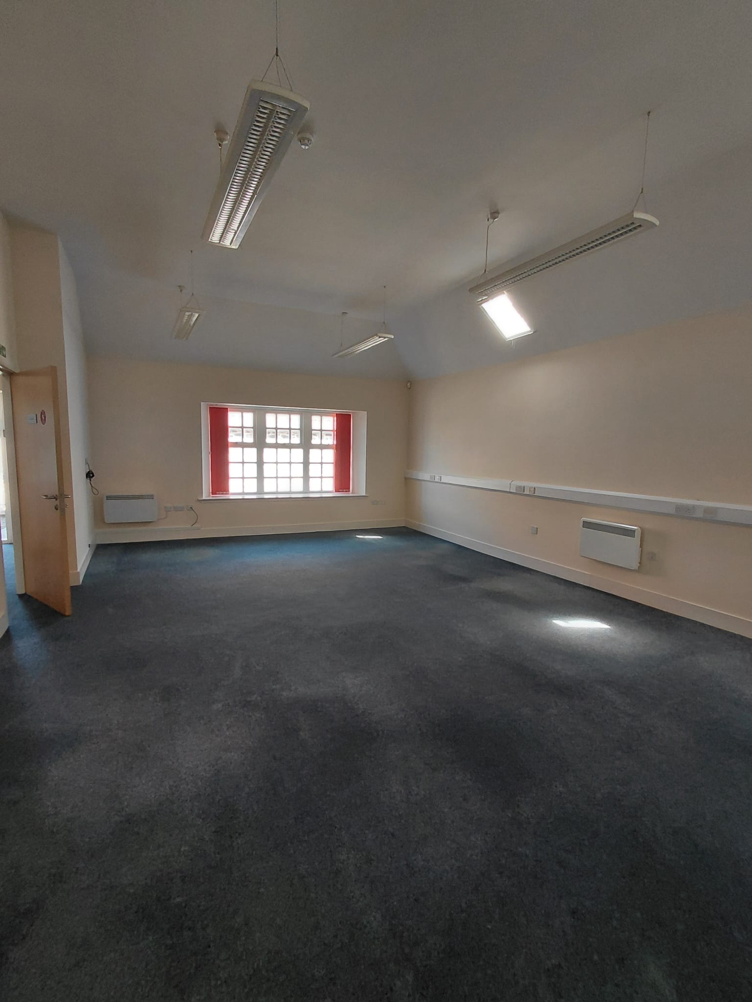 Office Units 6 & 7, West Philpstoun - Image 5