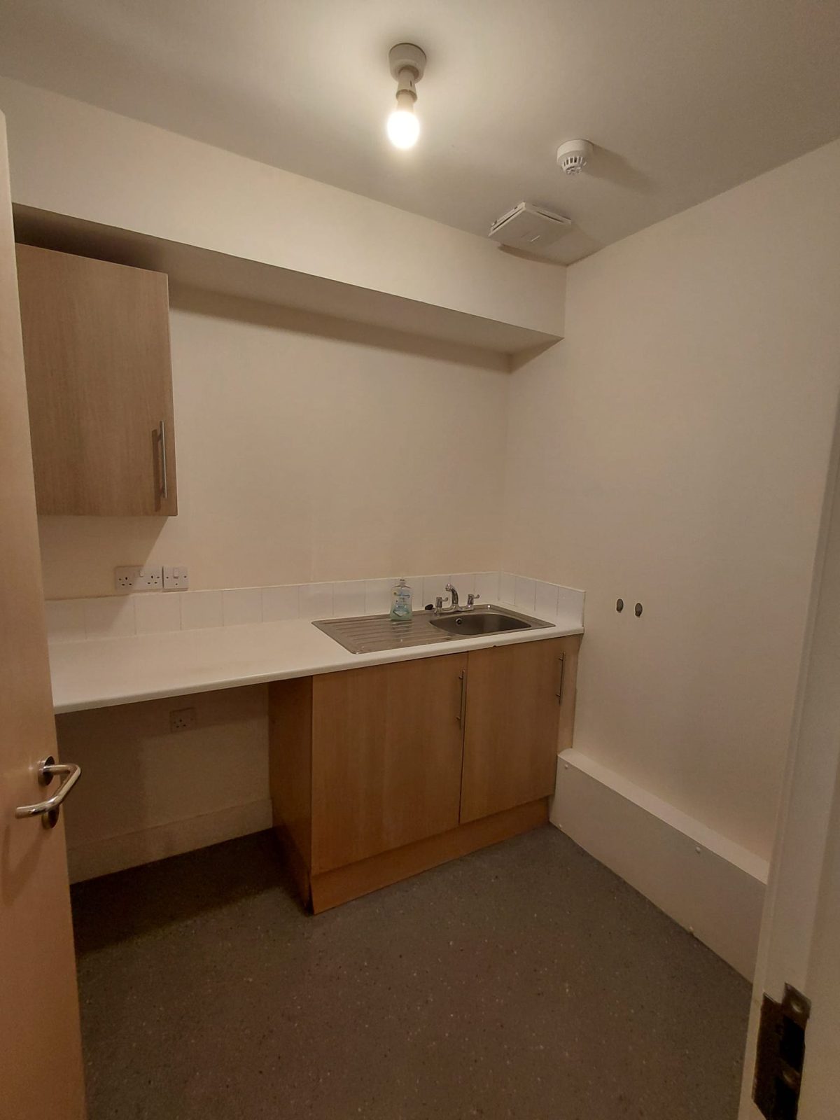 Office Units 6 & 7, West Philpstoun - Image 7