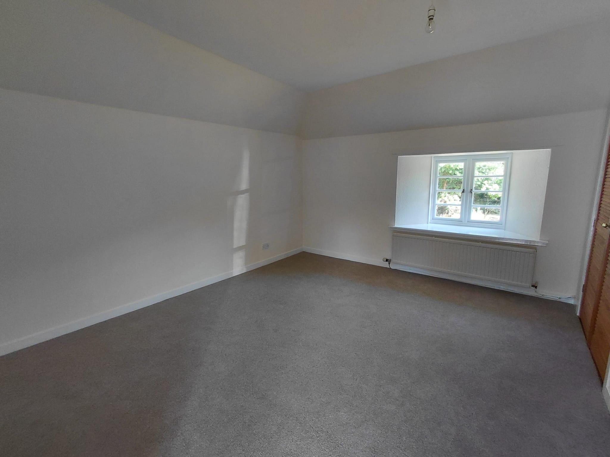 Hillocks Cottage East - Image 3